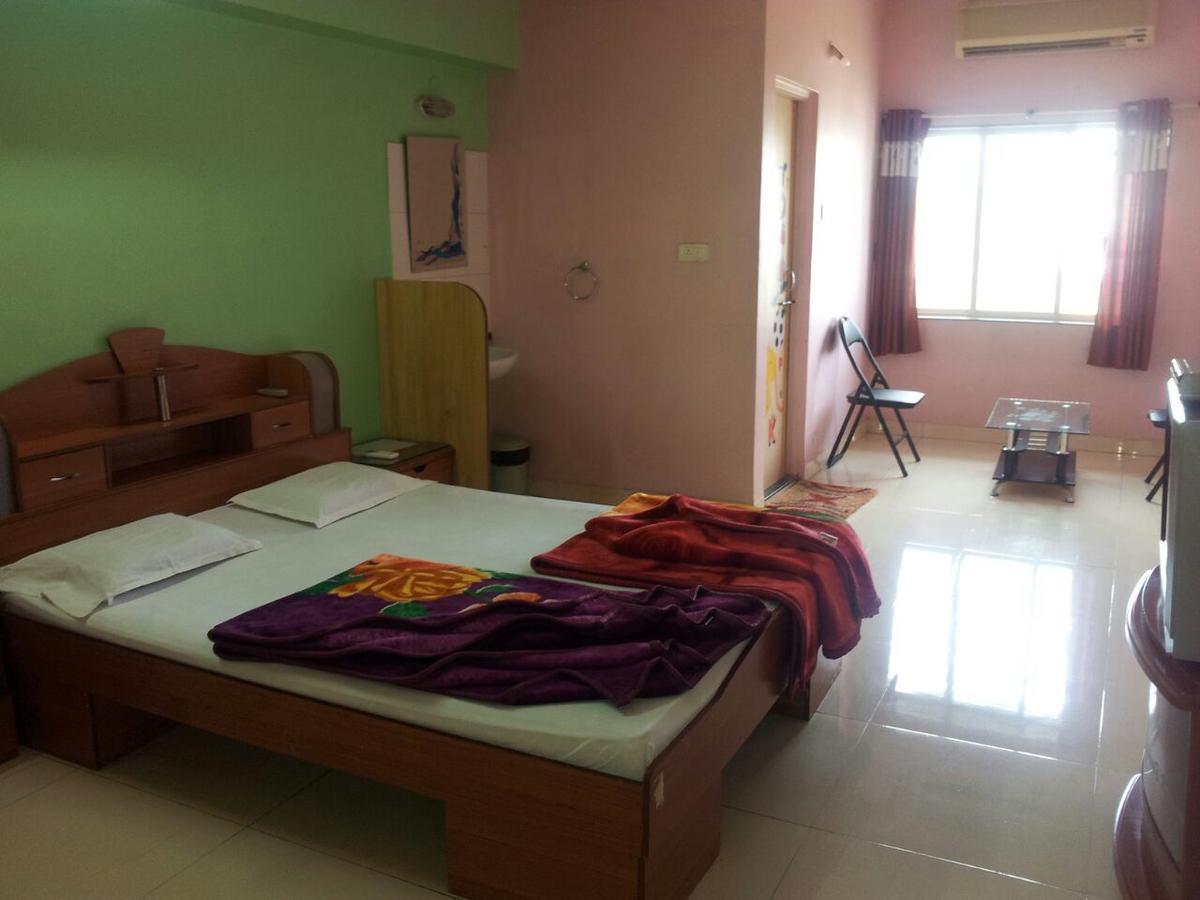 Sarang Lodging & Boarding Villa Satara Ngoại thất bức ảnh