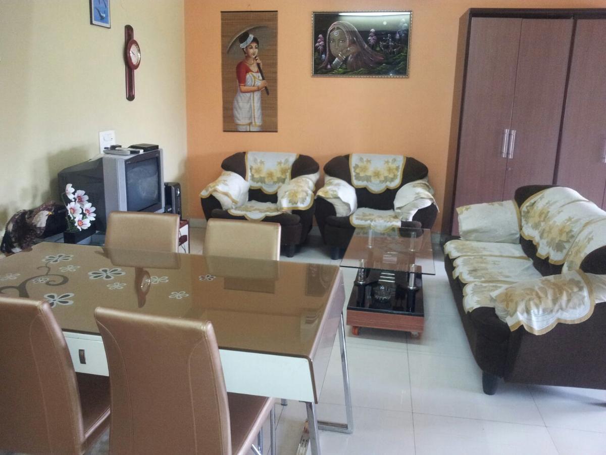 Sarang Lodging & Boarding Villa Satara Ngoại thất bức ảnh