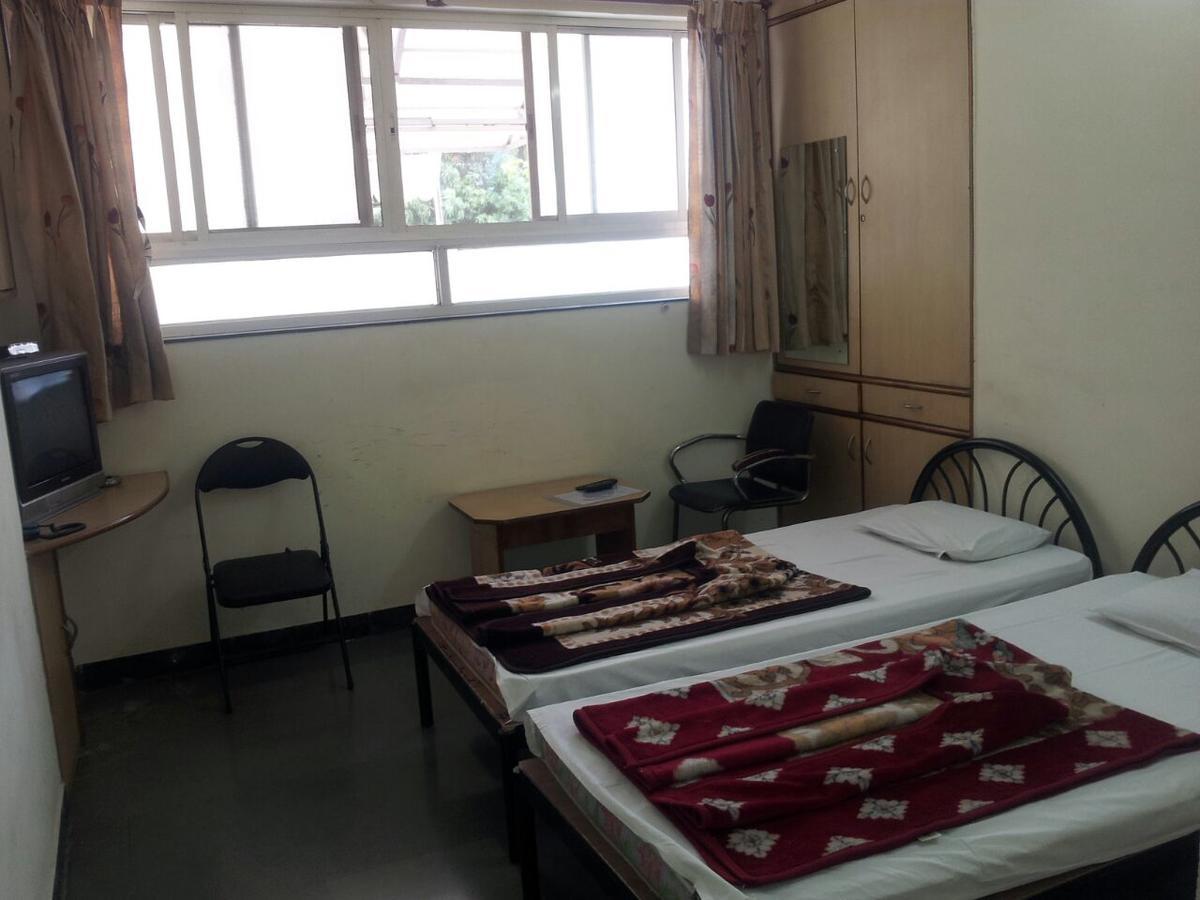 Sarang Lodging & Boarding Villa Satara Ngoại thất bức ảnh