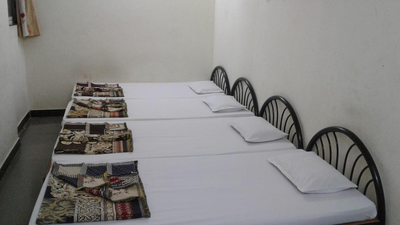 Sarang Lodging & Boarding Villa Satara Ngoại thất bức ảnh